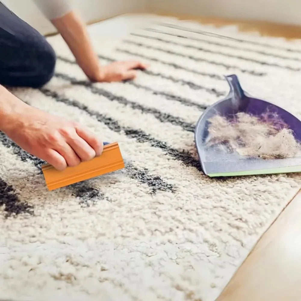GripSweep™ Mini Pet Hair Scraper