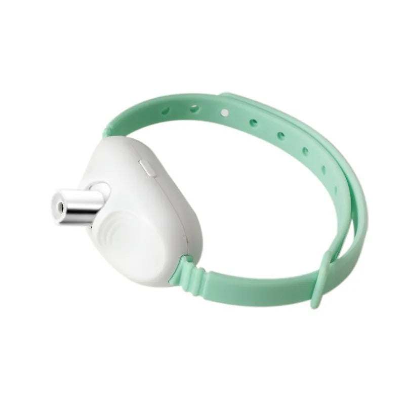 PouncePlay™ Smart Laser Collar – Hands-Free Fun for Cats